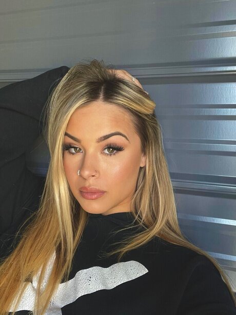 Annanicole