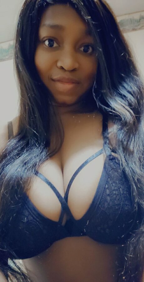Nacktes geleaktes OnlyFans-Foto von Sunshine Marie
