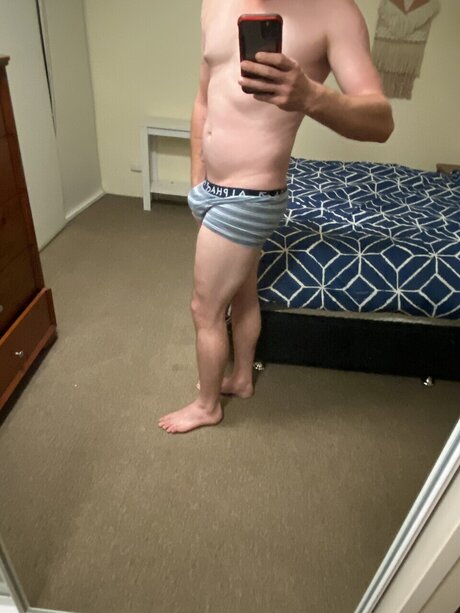 Nacktes geleaktes OnlyFans-Foto von Horny Cairns Guy