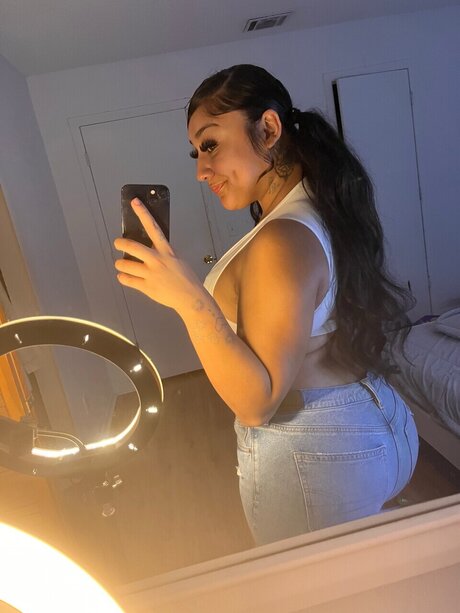Nacktes geleaktes OnlyFans-Foto von Jasmine