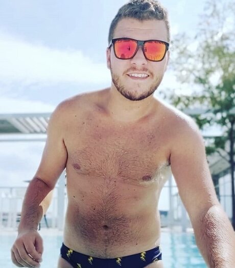 Nacktes geleaktes OnlyFans-Foto von Vic Holbrook