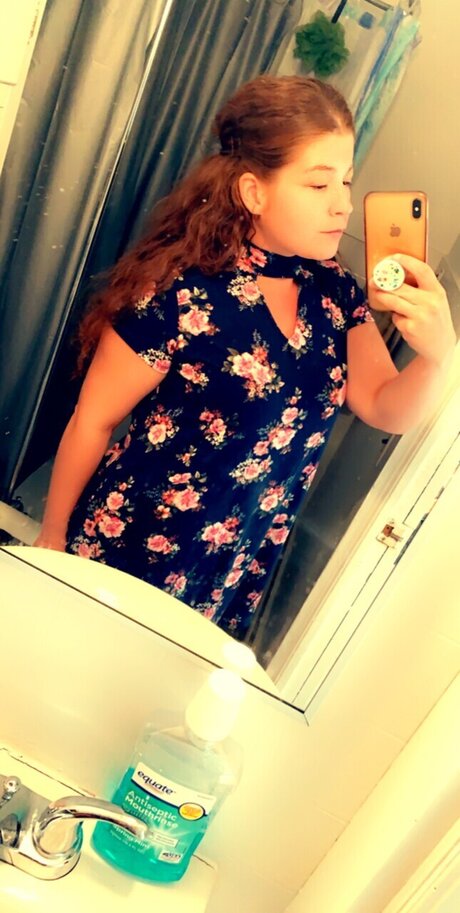 Nacktes geleaktes OnlyFans-Foto von Bobbie