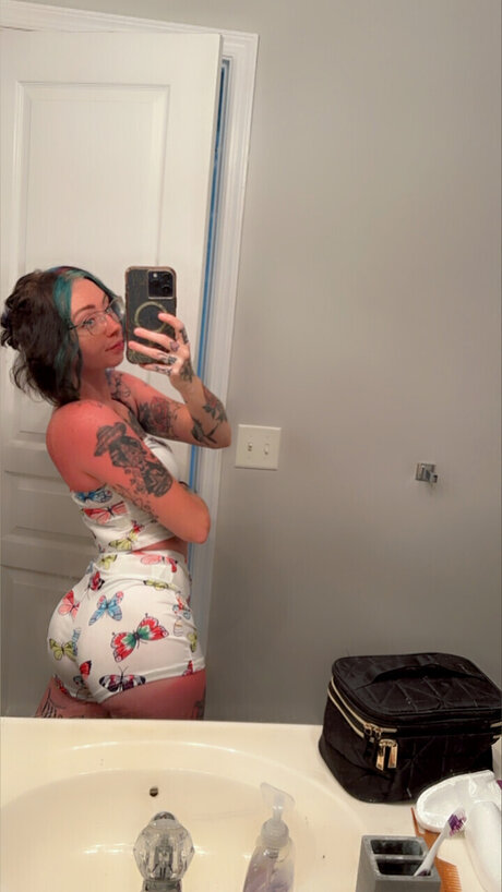Nacktes geleaktes OnlyFans-Foto von Kay