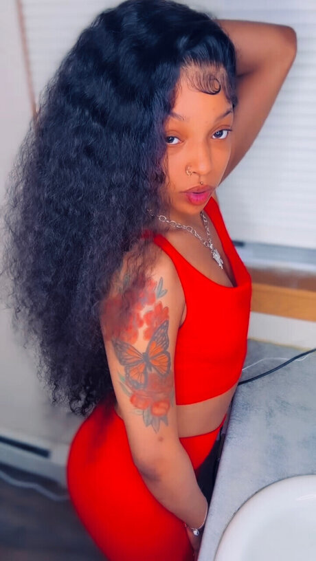 Nacktes geleaktes OnlyFans-Foto von Dimee Piece 