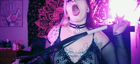 Nacktes geleaktes OnlyFans-Foto von Vivian Vi