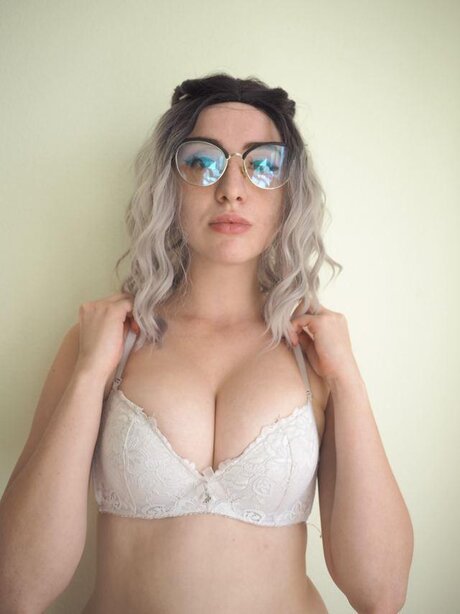 Nacktes geleaktes OnlyFans-Foto von Hey Its Meow