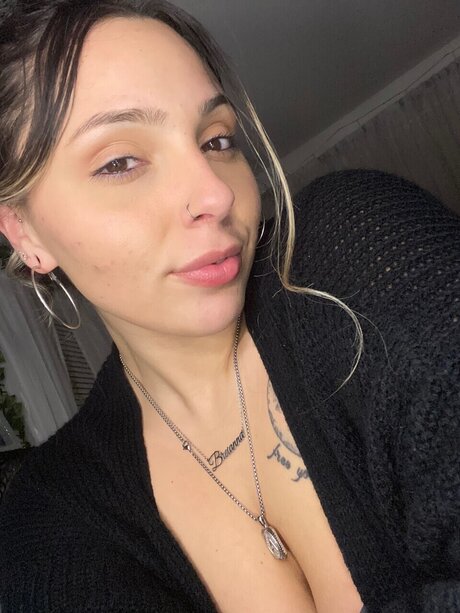 Nacktes geleaktes OnlyFans-Foto von B Poison