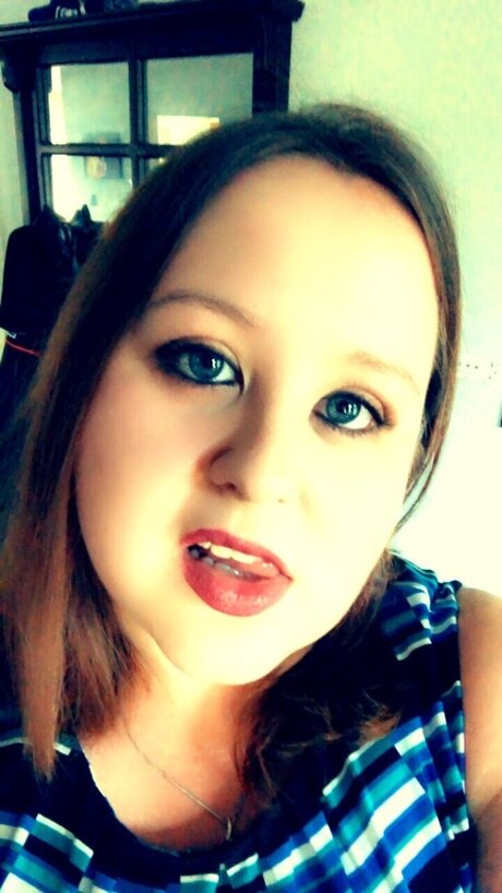 Nacktes geleaktes OnlyFans-Foto von Bikerbabe
