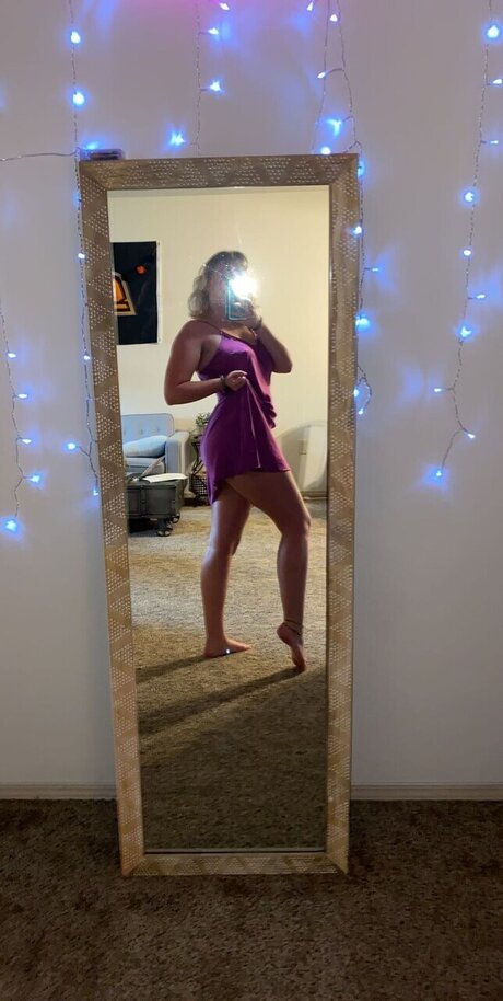 Nacktes geleaktes OnlyFans-Foto von Tootsie