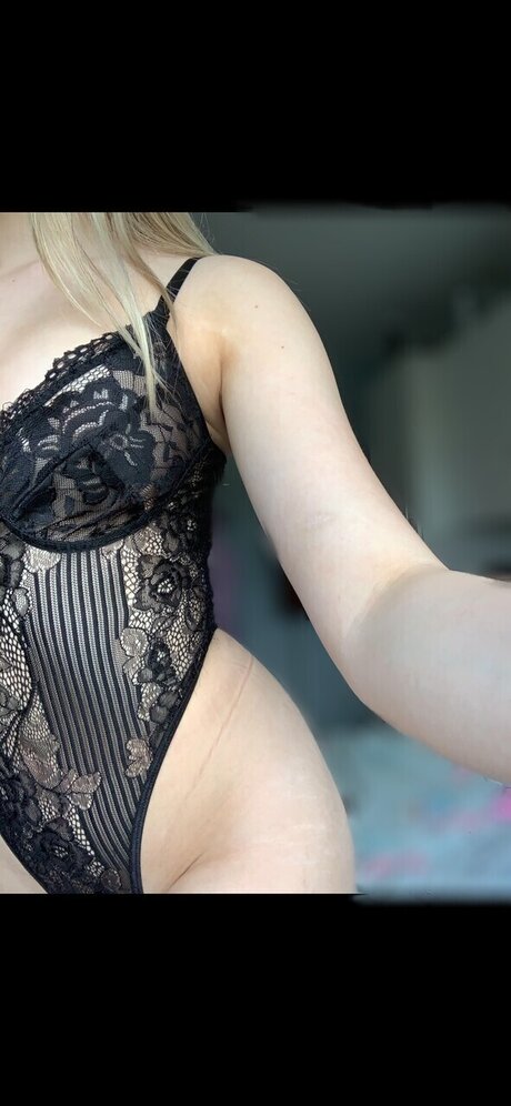 Nacktes geleaktes OnlyFans-Foto von Scarlettdyaxo