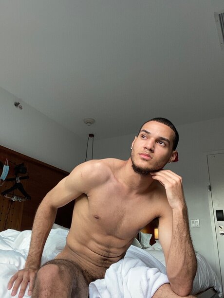 Nacktes geleaktes OnlyFans-Foto von Kenny