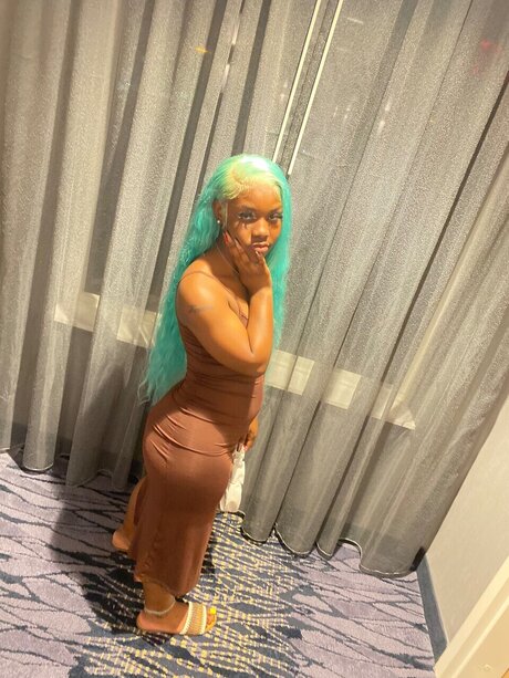 Nacktes geleaktes OnlyFans-Foto von Nesh