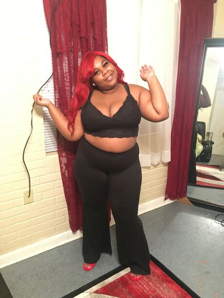 Nacktes geleaktes OnlyFans-Foto von Sharayvia Jones