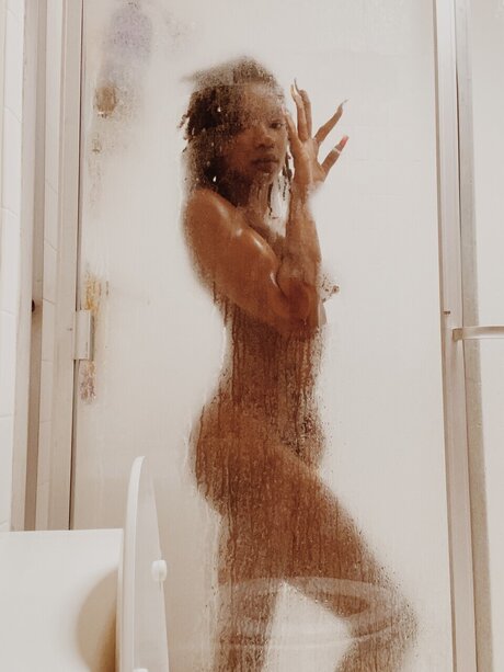 Nacktes geleaktes OnlyFans-Foto von Lilo 