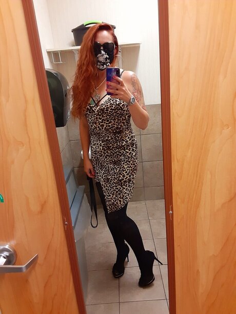Nacktes geleaktes OnlyFans-Foto von Irishprincess Daddies Dirty Feet Girl