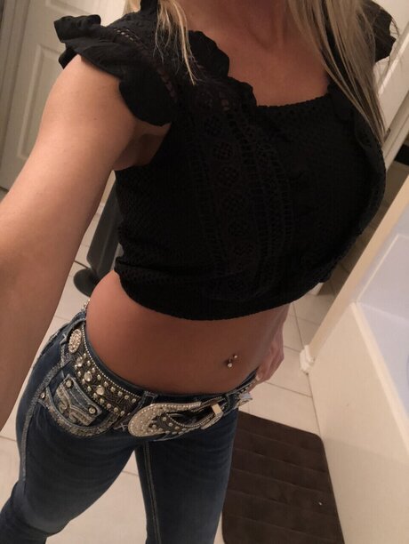 Nacktes geleaktes OnlyFans-Foto von Mayann