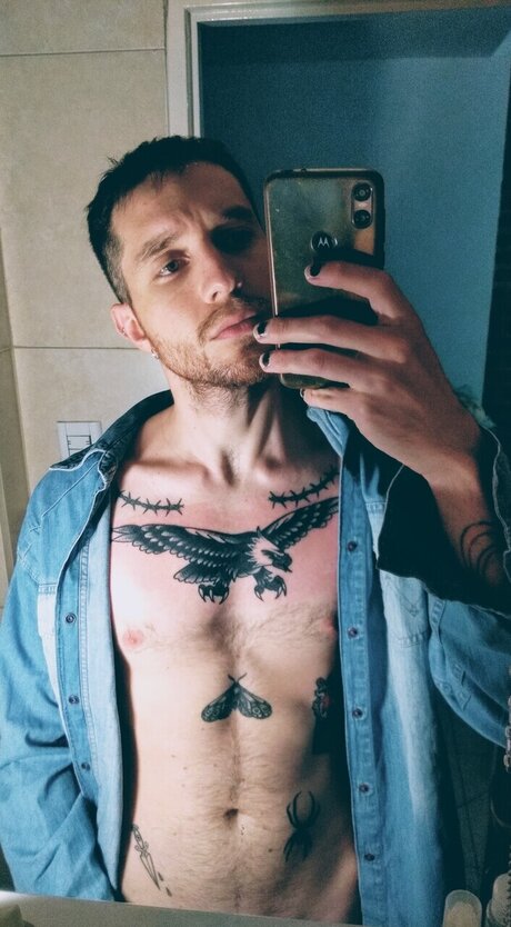 Nacktes geleaktes OnlyFans-Foto von Alex