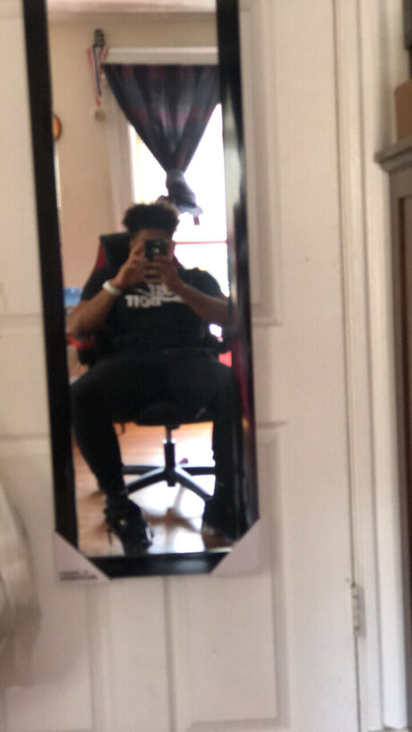 Nacktes geleaktes OnlyFans-Foto von Fatfootball