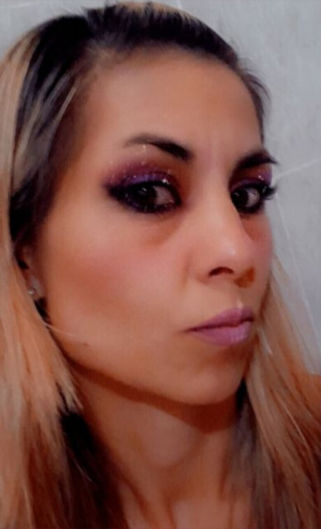 Nacktes geleaktes OnlyFans-Foto von Luna Sexting 