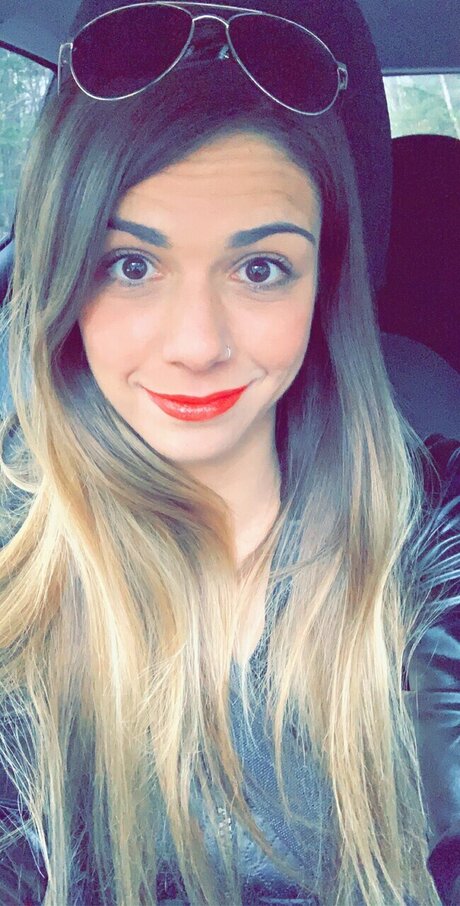 Nacktes geleaktes OnlyFans-Foto von Laylah