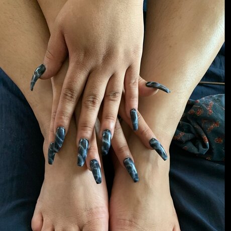 Nacktes geleaktes OnlyFans-Foto von Babii Blu