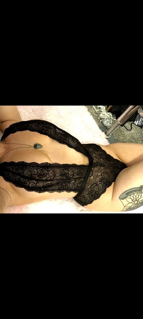 Nacktes geleaktes OnlyFans-Foto von Ivyclimbs