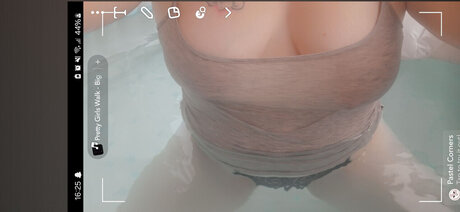 Nacktes geleaktes OnlyFans-Foto von R