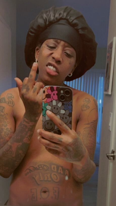 Nacktes geleaktes OnlyFans-Foto von Wildluva  Da Muva Slayyer 