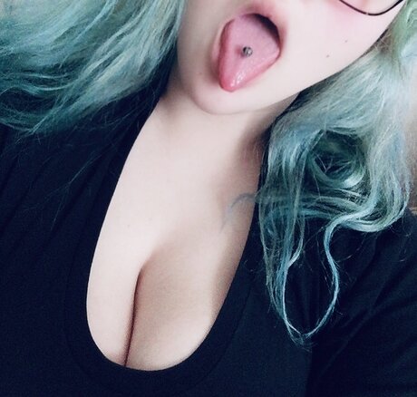 Nacktes geleaktes OnlyFans-Foto von Alice