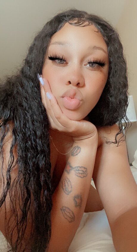 Nacktes geleaktes OnlyFans-Foto von Eryn Cheetah
