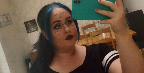 Nacktes geleaktes OnlyFans-Foto von Stephanie Browne