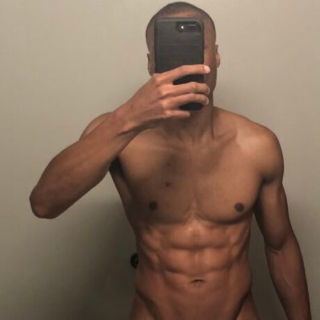 Nacktes geleaktes OnlyFans-Foto von Derek
