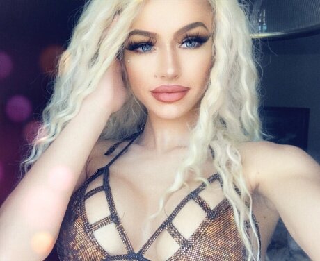 Nacktes geleaktes OnlyFans-Foto von Chandelier