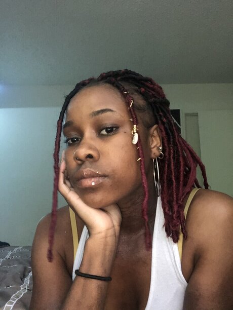Raychyna Miles