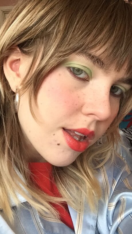 Nacktes geleaktes OnlyFans-Foto von Safari Girl