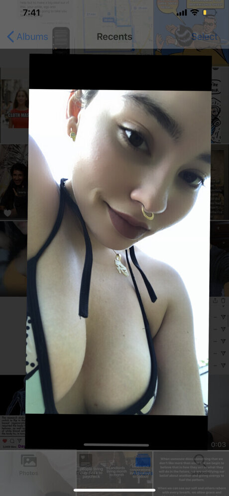 Nacktes geleaktes OnlyFans-Foto von Hellen