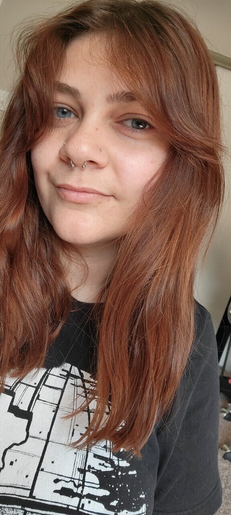 Nacktes geleaktes OnlyFans-Foto von Ash