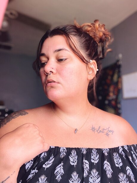 Nacktes geleaktes OnlyFans-Foto von Elphie