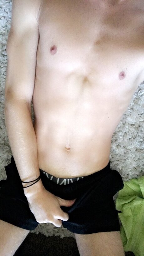 Nacktes geleaktes OnlyFans-Foto von Downamb