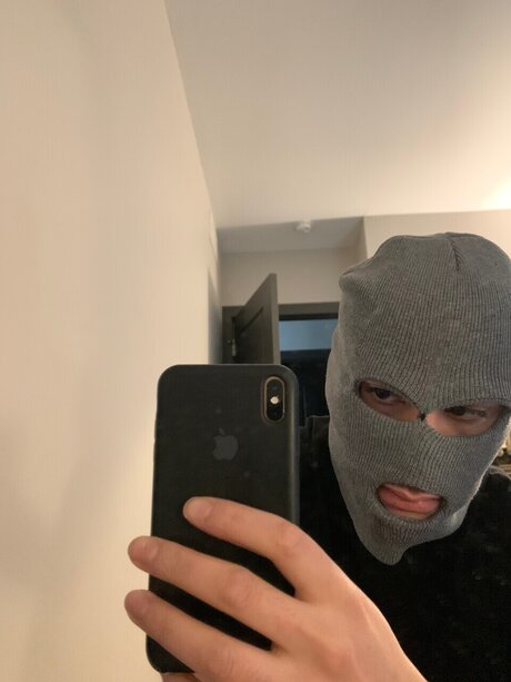 Nacktes geleaktes OnlyFans-Foto von Wolfstyle9000
