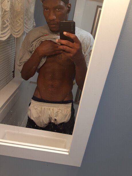 Nacktes geleaktes OnlyFans-Foto von Thagod