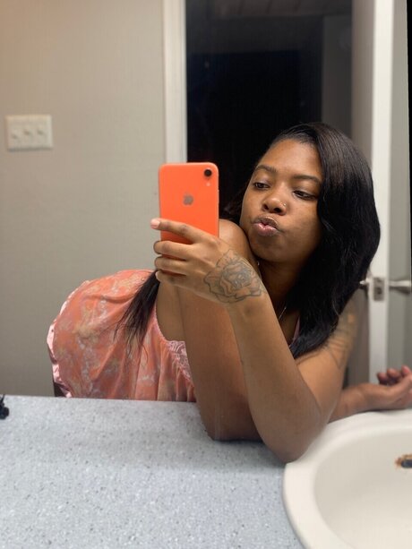 Nacktes geleaktes OnlyFans-Foto von Dior 
