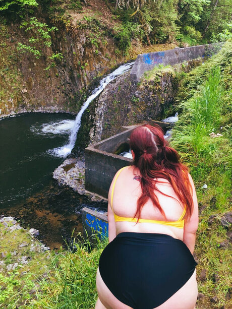 Nacktes geleaktes OnlyFans-Foto von Spookikoosh