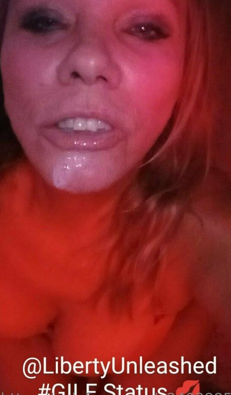 Nacktes geleaktes OnlyFans-Foto von Libertyolove