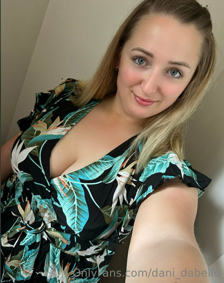 Nacktes geleaktes OnlyFans-Foto von Danidabello