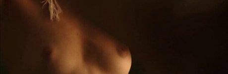 Nacktes geleaktes OnlyFans-Foto von Lou De Laage