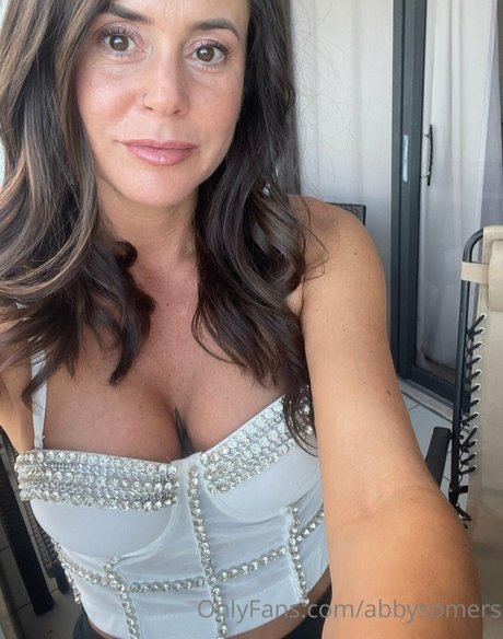 Nacktes geleaktes OnlyFans-Foto von Abbysomers