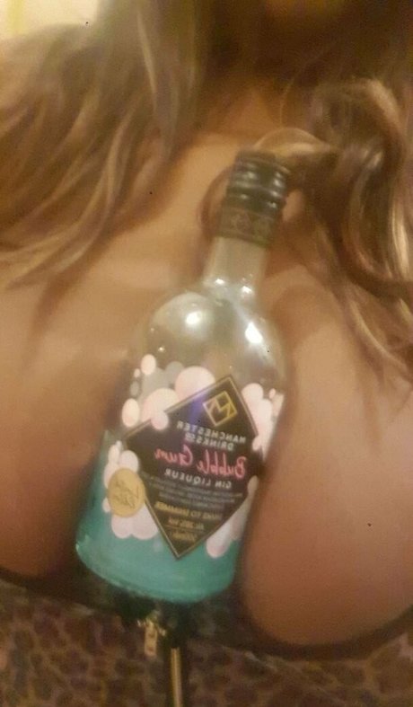 Nacktes geleaktes OnlyFans-Foto von Cutiecc