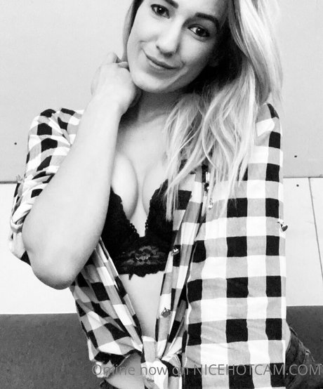 Nacktes geleaktes OnlyFans-Foto von Nicehotjob