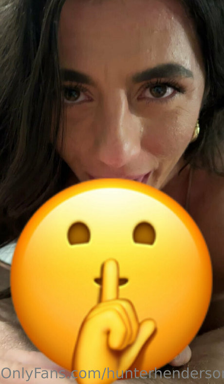Nacktes geleaktes OnlyFans-Foto von Hunterhenderson